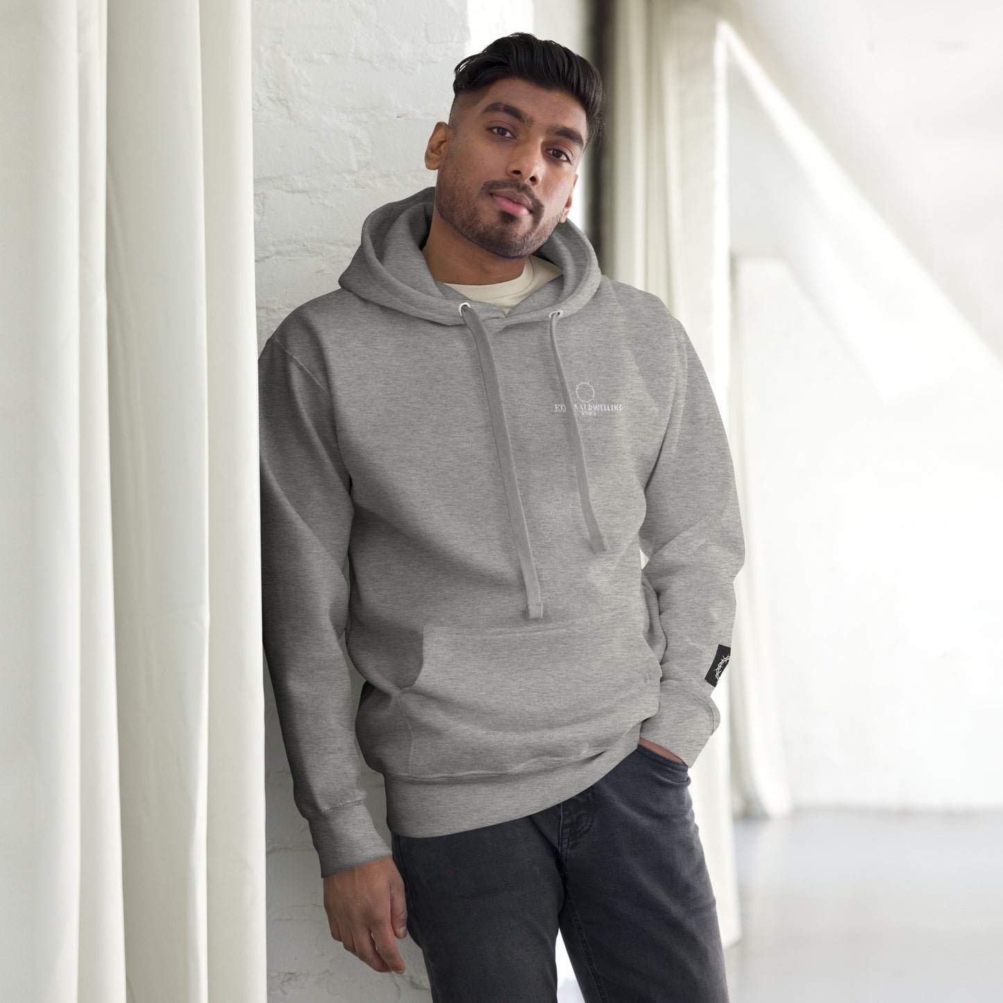 TITUS HOODIE